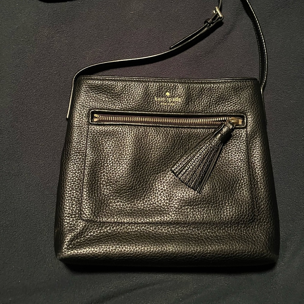Black Kate spade purse